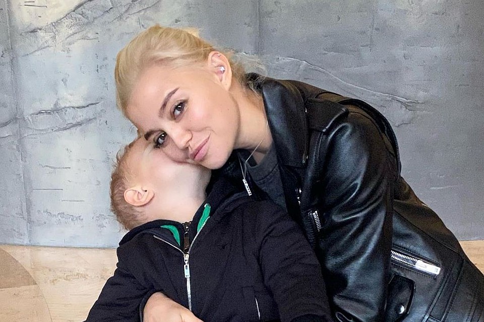 Теперь в инстаграме Дарьи много фотографий малыша Фото: instagram.com/dariavalitova