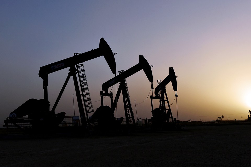 Пока мы скрепя зубами теряли рынки и покупателей, а нефть дорожала, американцы подняли добычу