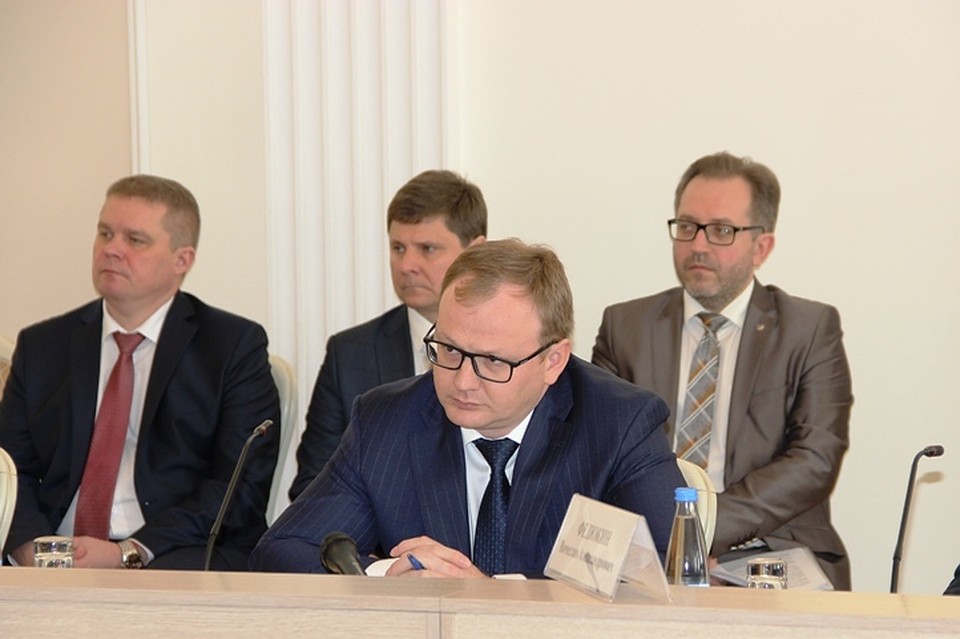 Как отметил управляющий директор Михайловского ГОКа Антон Захаров, особенно важно передавать настоящие знания о войне молодежи