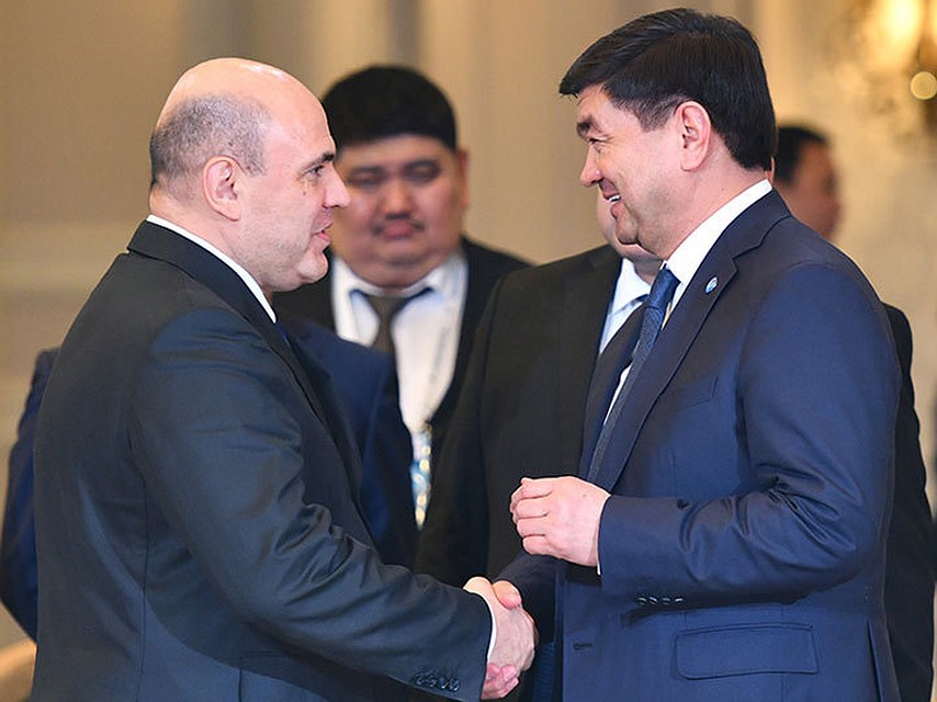 Премьер-министры обсудили по телефону ситуацию с распространением коронавируса в мире.