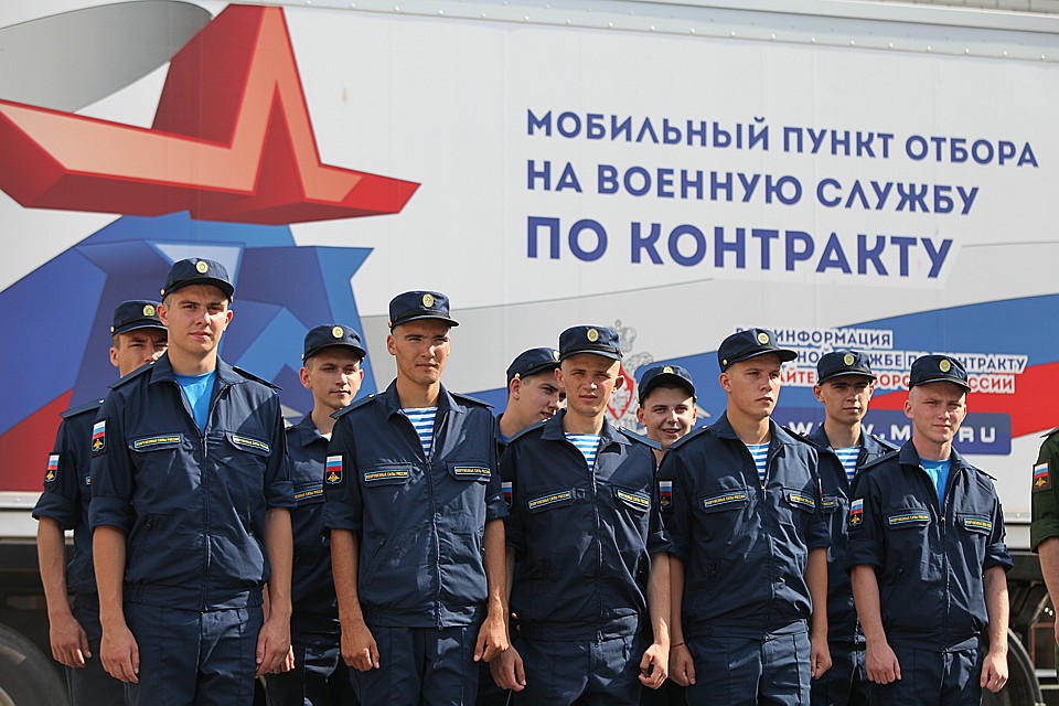 Возможность уволить контрактника за порочащие его честь проступки позволит Минобороны быстро очистить свои ряды от несознательных военных