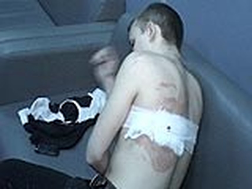 20-летний Алексей Трофимов не понимает, почему на него набросился напарник.
