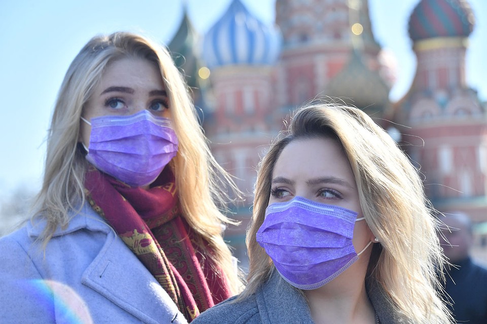 Продление выходных дней для сотрудников, которые во время объявленной российским президентом нерабочей недели уже будут находиться в оплачиваемом отпуске, не предусмотрено.