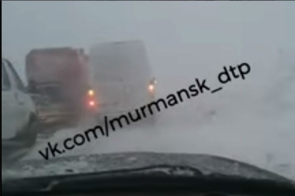 Метель в Мурманской области привела к крупным авариям. Фото: vk.com/murmansk_dtp