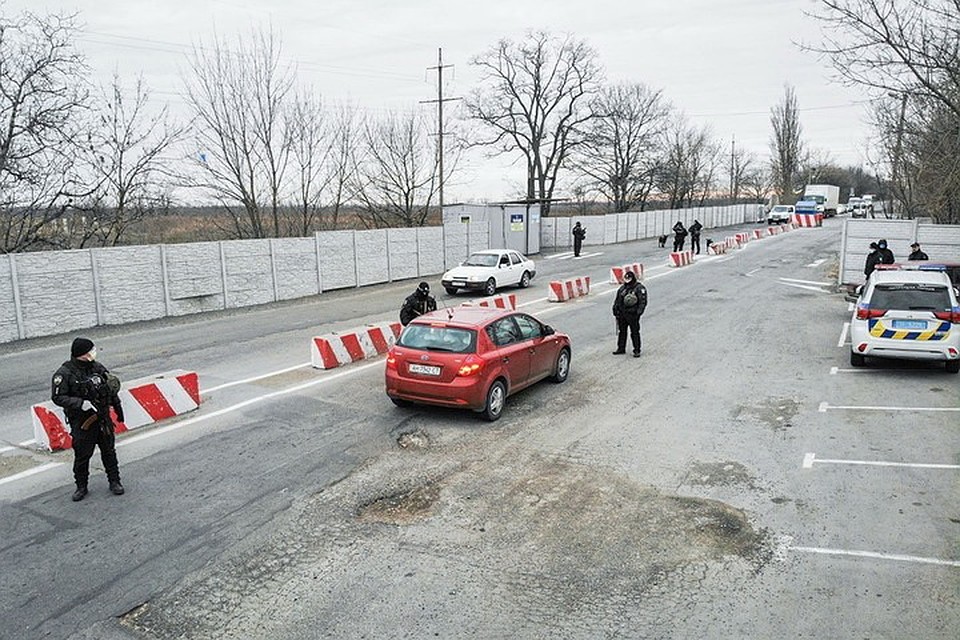 Дороги, ведущие из Донбасса на Украину, перекрыты блокпостами МВД. Фото: Пресс-служба НПУ