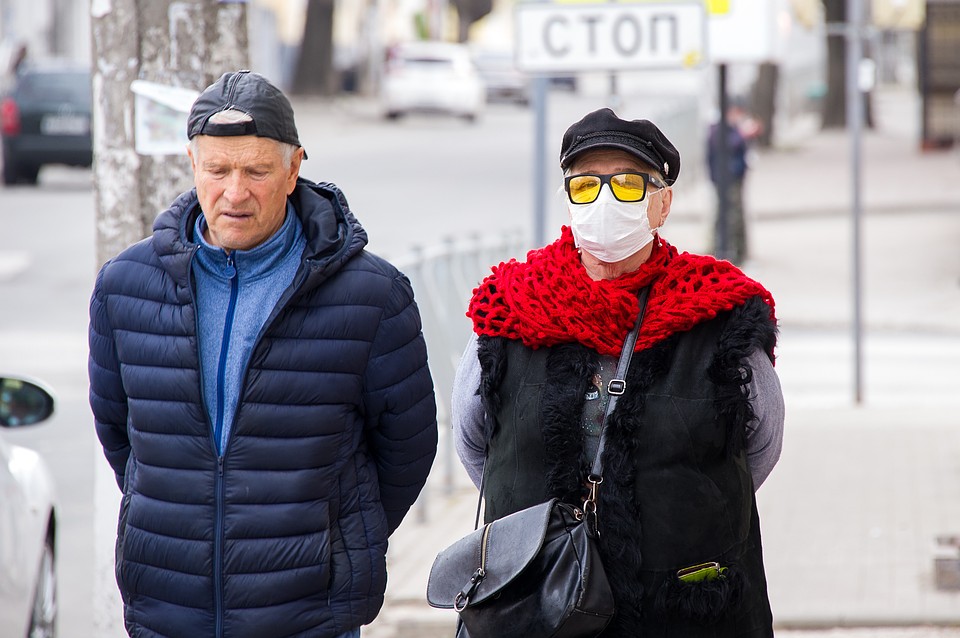 Гражданам старше 65 лет предписано соблюдать режим самоизоляции