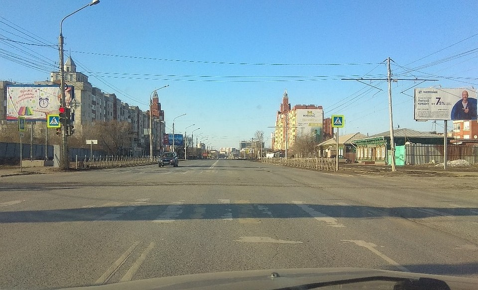 Улицы Омска опустели.