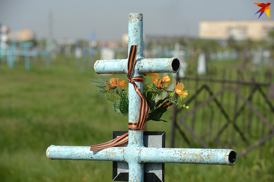 Радоница выпадает в этом году на 28 апреля.