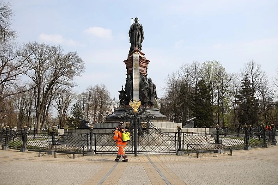 В городе окрыли еще 20 продовольственных ярмарок