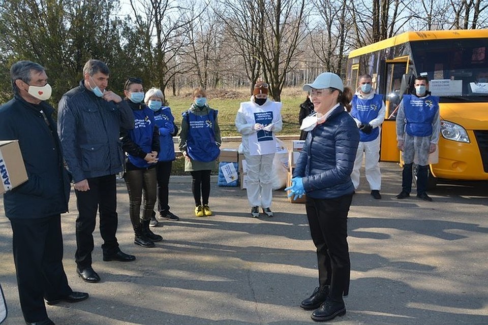 Наталья Королевская пообщалась с активистами общественного штаба по борьбе с коронавирусом в Донбассе. Фото: facebook.com/Nataliya.Korolevska