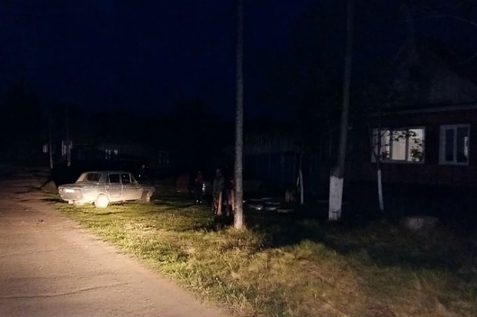 Под Тайшетом «ВАЗ 2106» наехал на школьника возле дома.