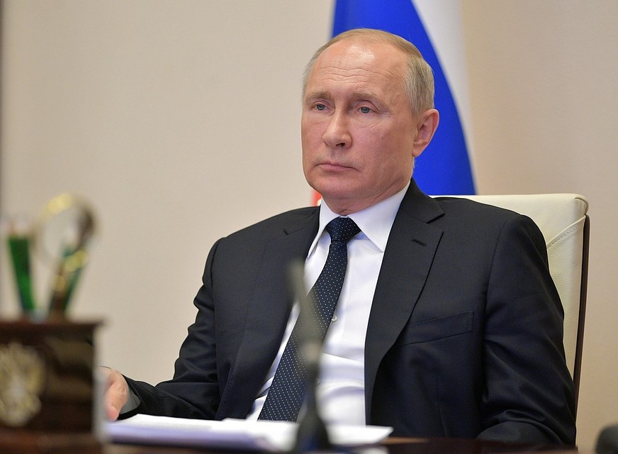 Президент дал поручения по выплатам на детей
