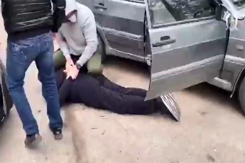 В Смоленске ФСБ задержала сотрудника УФСИН. Фото: СУ СК РФ по Смоленской области.