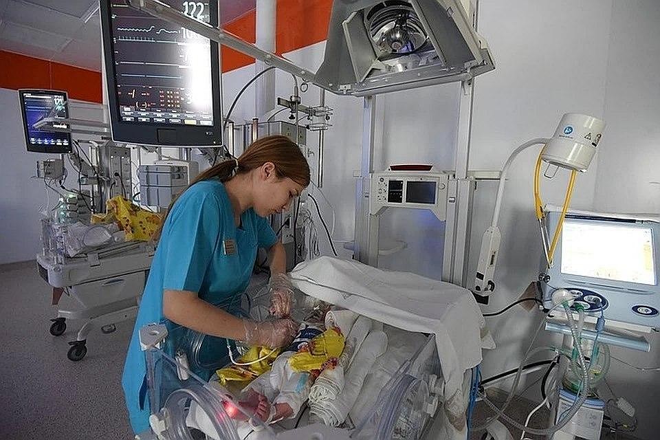 В Саратове у зараженной коронавирусом матери родилась девочка с врожденным COVID-19