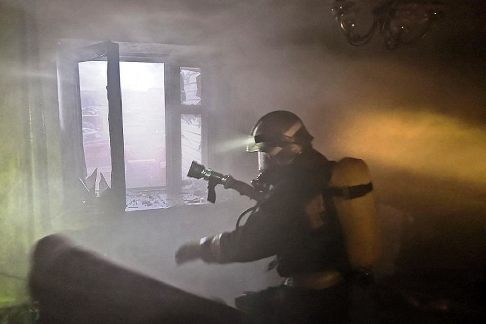 В Лабытнанги при пожаре в доме пострадал мужчина Фото: 89.mchs.gov.ru
