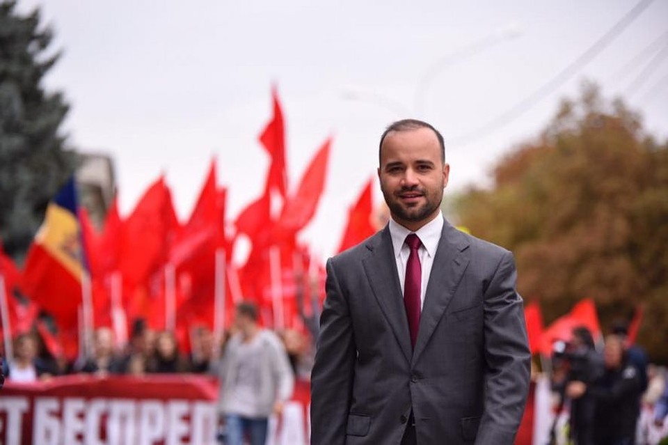 У депутата молдавского парламента - социалиста Владимира Миздренко обнаружен коронавирус.