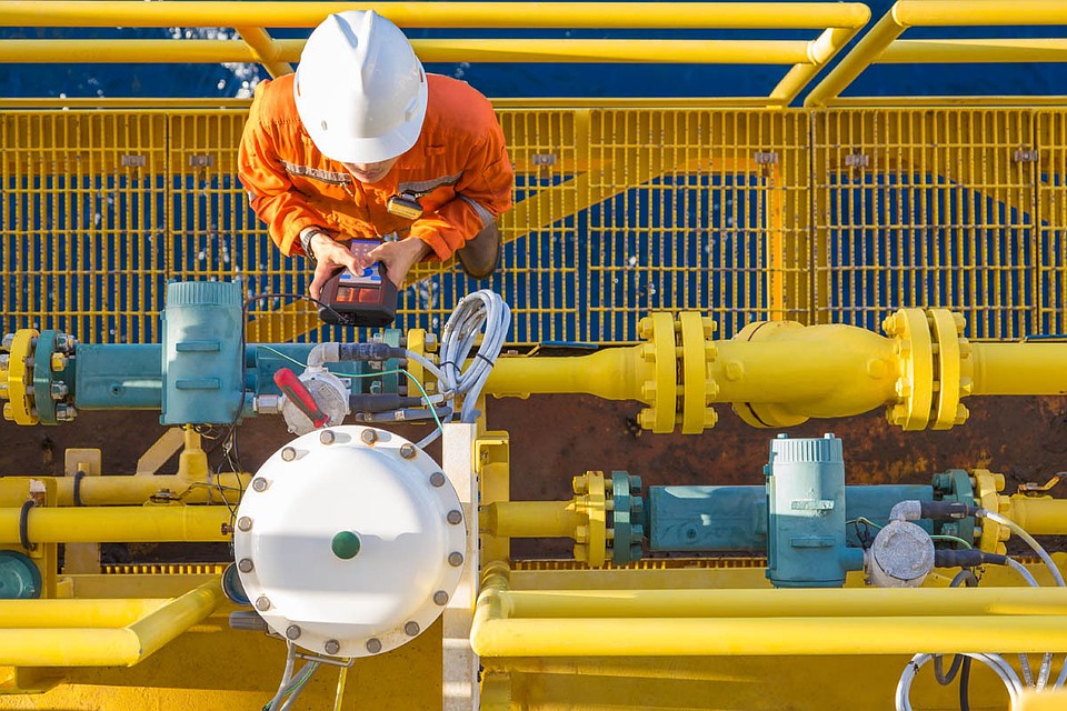 Аналитики предсказывают отрицательные цены на газ, на европейских биржах он уже торгуется дешевле, чем в России.