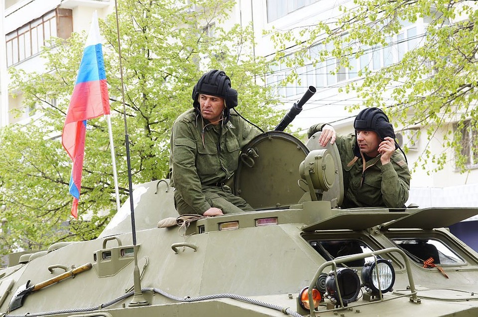 В этом году военная техника появится на площади 24 июня