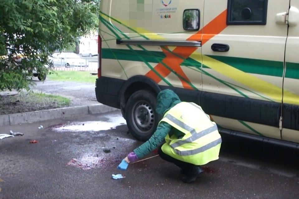 Раненые при нападении в Красноярске инкассаторы пошли на поправку. Фото: стоп-кадр видео ГУ МВД России по Красноярскому краю.