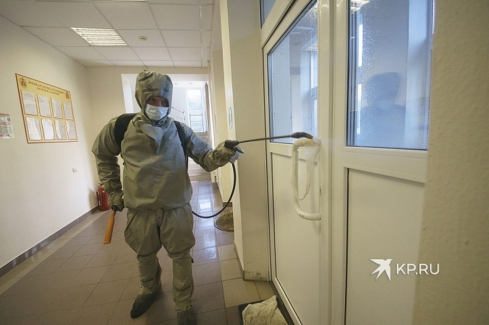 Сейчас в помещениях СОКБ №1 проводится масштабная дезинфекция