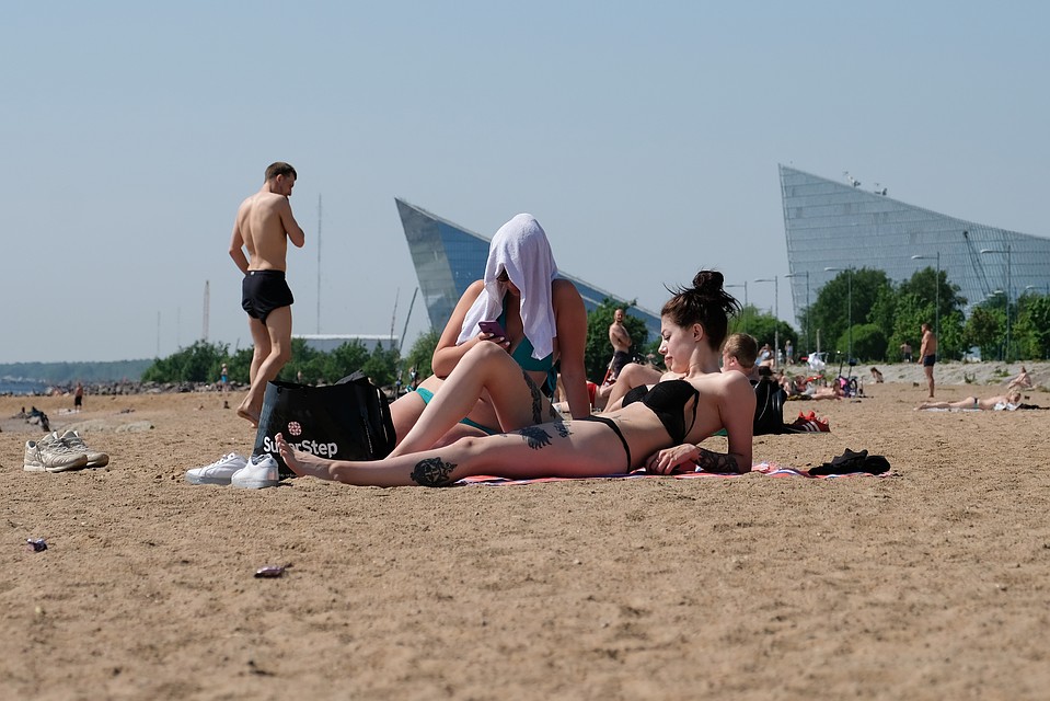 В "закрытом" парке 300-летия Петербурга сегодня аншлаг