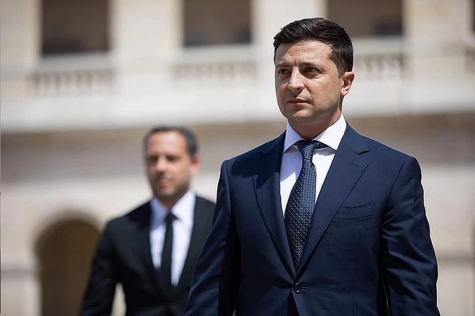 Стыд может почувствовать украинский народ, а не российский. Фото: официальная страница Владимира Зеленского