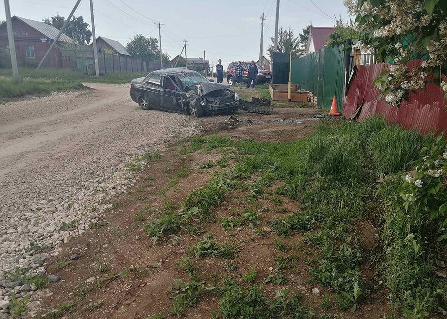 Молодой человек устроил ДТП на авто друга и сбежал