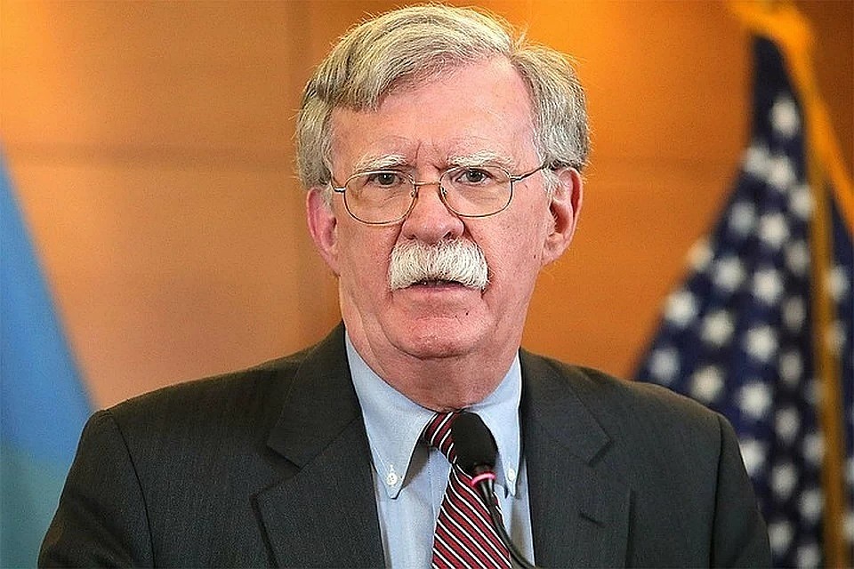 Экс-помощник президента Соединенных Штатов Дональда Трампа по национальной безопасности Джон Болтон пообещал раскрыть в своей книге тайны Белого дома и его хозяина
