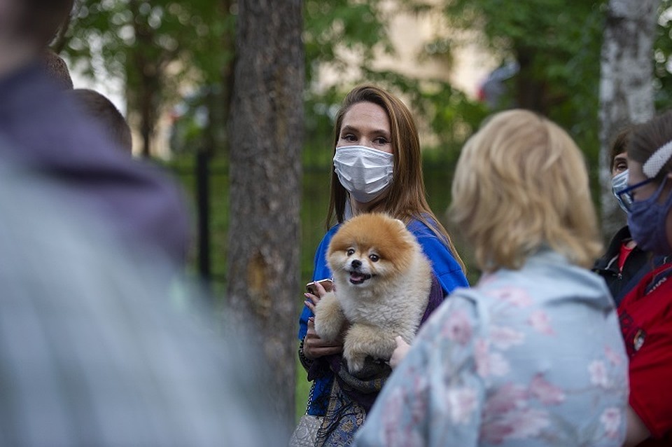 Екатеринбург продолжает жить в условиях ограничений