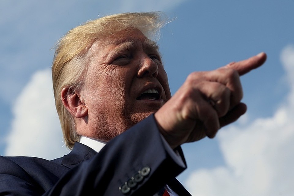 «Должен сидеть в тюрьме»: Трамп пожалел, что «помиловал» Болтона