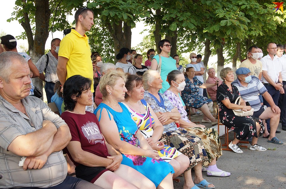 Жители Лопатино больше трех лет добивались закрытия предприятия