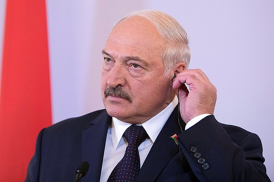 В стране на 9 августа назначены президентские выборы