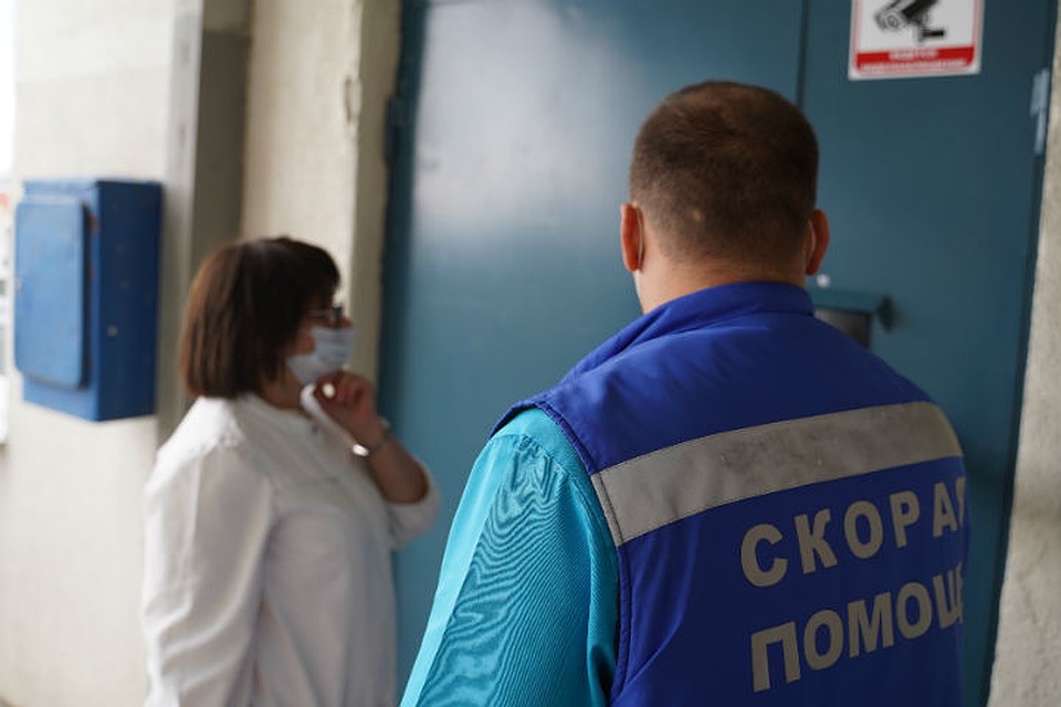9-летняя девочка выпала из окна третьего этажа в Бирюсинске