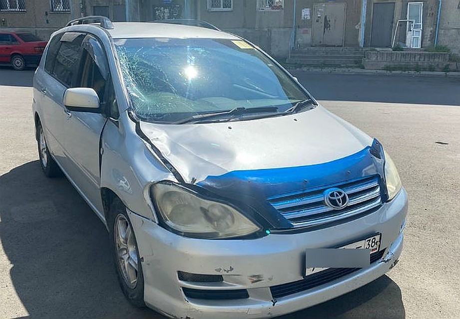Умер пешеход, которого сбил 17-летний подросток на Тойоте Ипсум в Ангарске. Фото: ГУ МВД России по Иркутской области.