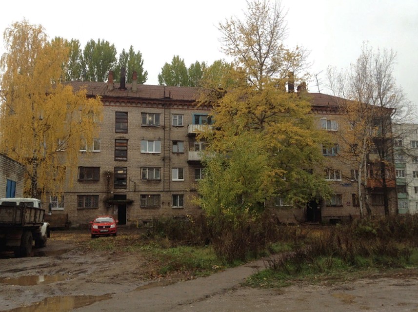 Пожар случился в этом в 4-х этажном общежитии. Фото: Роман Хозеев.