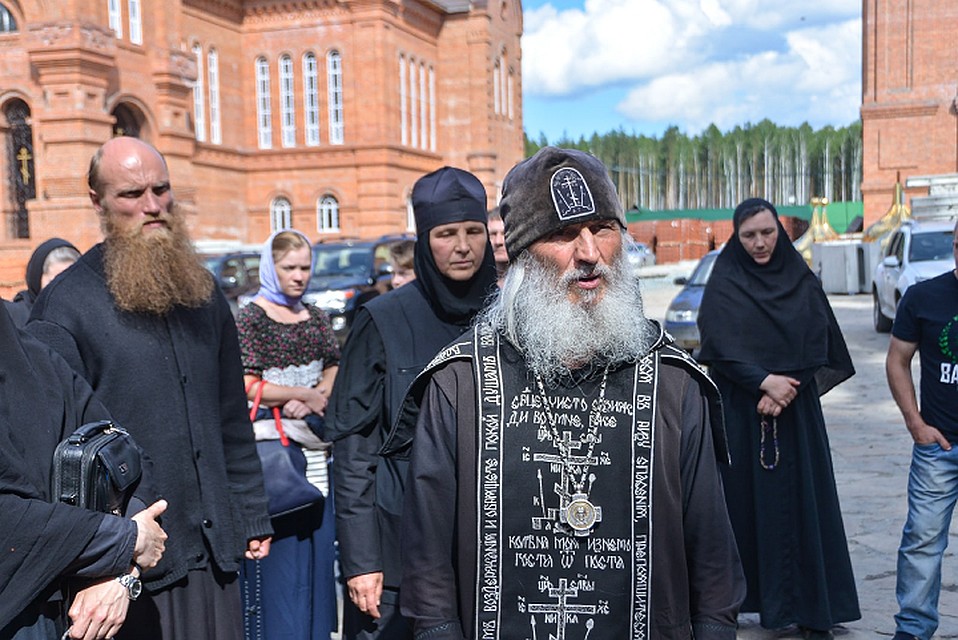 В епархии призывали молиться за вразумление схиигумена