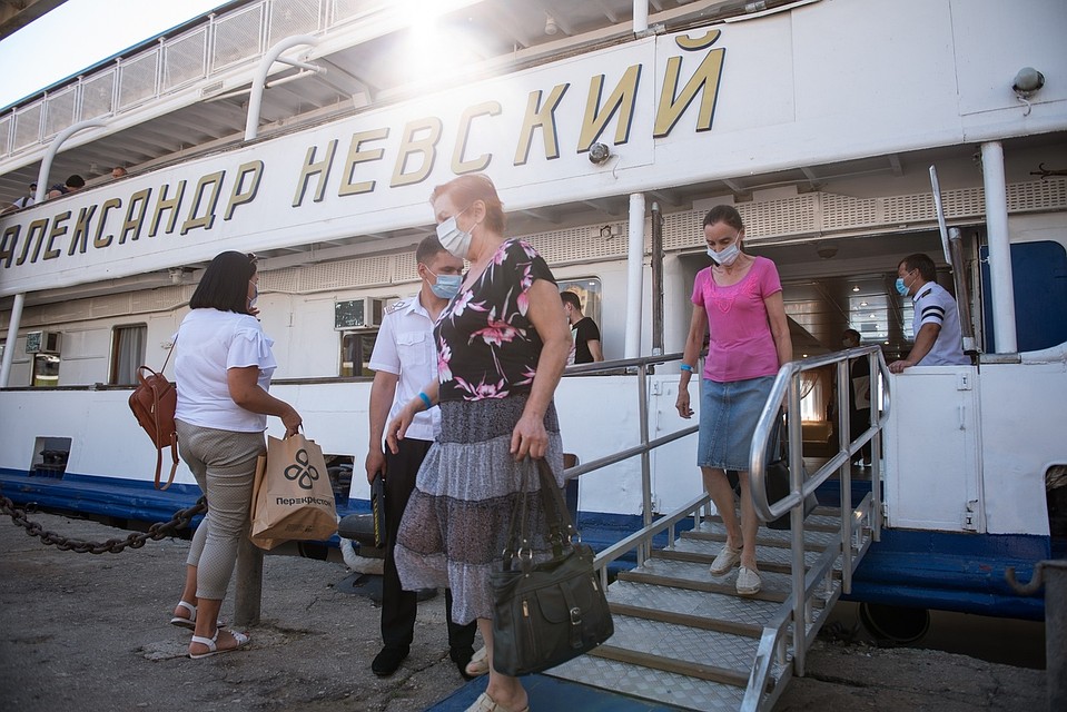3 июля – первый день, когда в городе разрешили экскурсии на открытом воздухе с наушниками.
