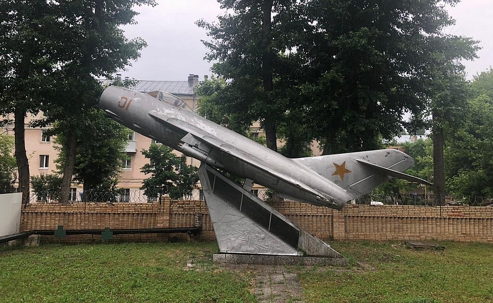 Памятник ветшает без должного ухода ФОТО: твиттер Александра Хинштейна