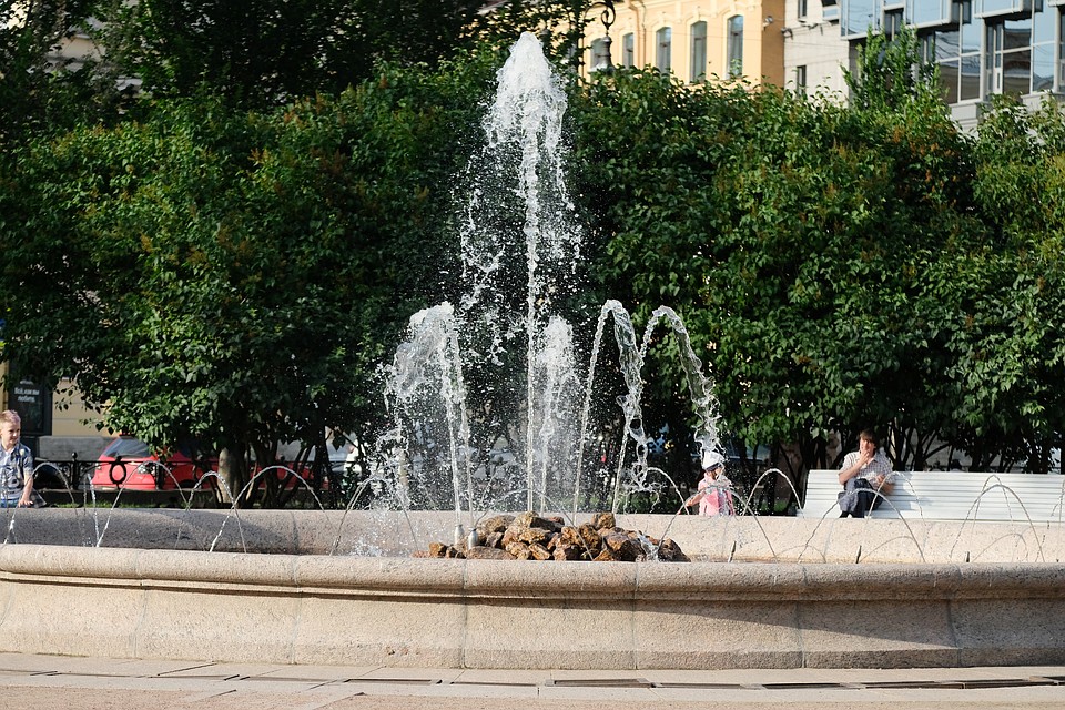 В понедельник в Петербурге солнечно и кратковременные дожди