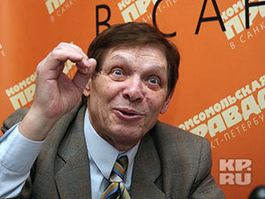 Эдуард Хиль в гостях у "Комсомолки"