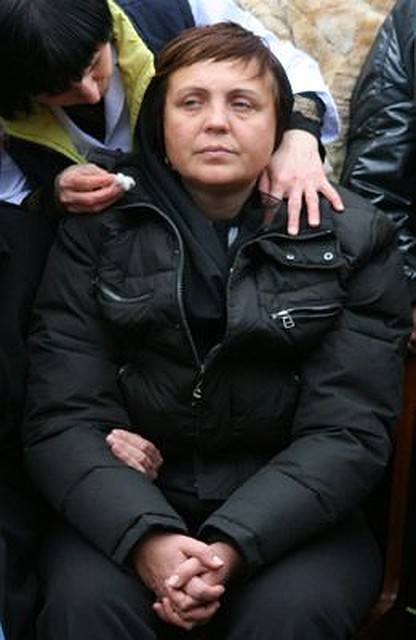Только потом Маргарита Александровна поняла, что, отправляясь в гости к сыну, оделась, как на похороны.