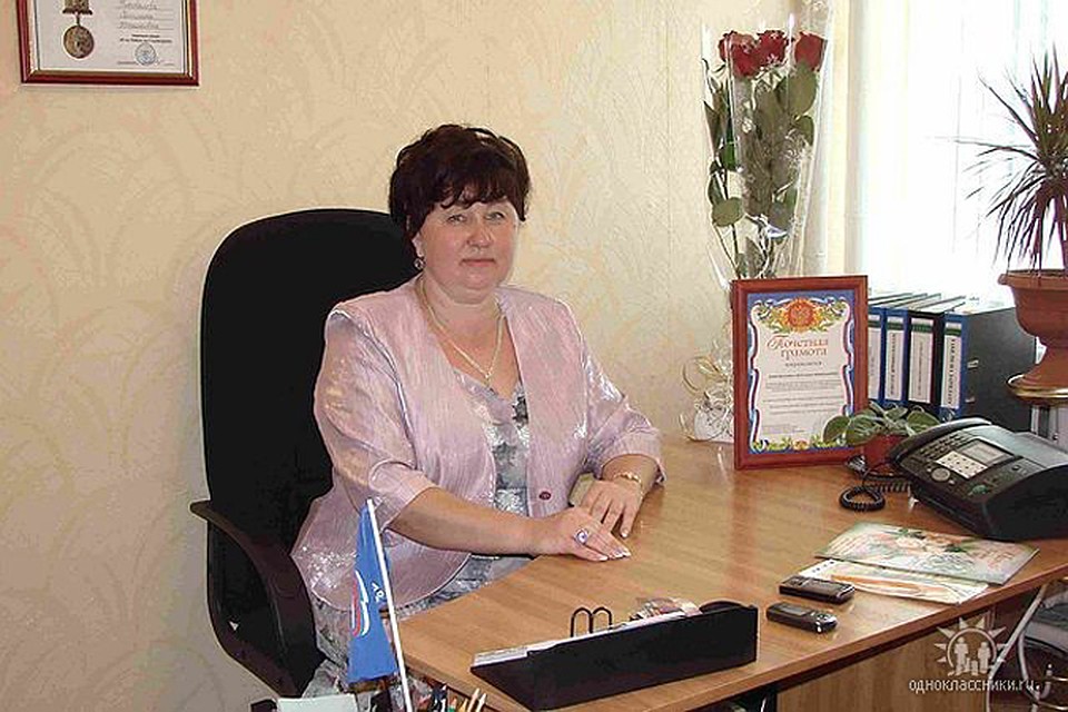 Светлана Коновалова очень хотела, чтобы ученики хорошо сдали ЕГЭ, поэтому и помогала им, правда, за деньги.