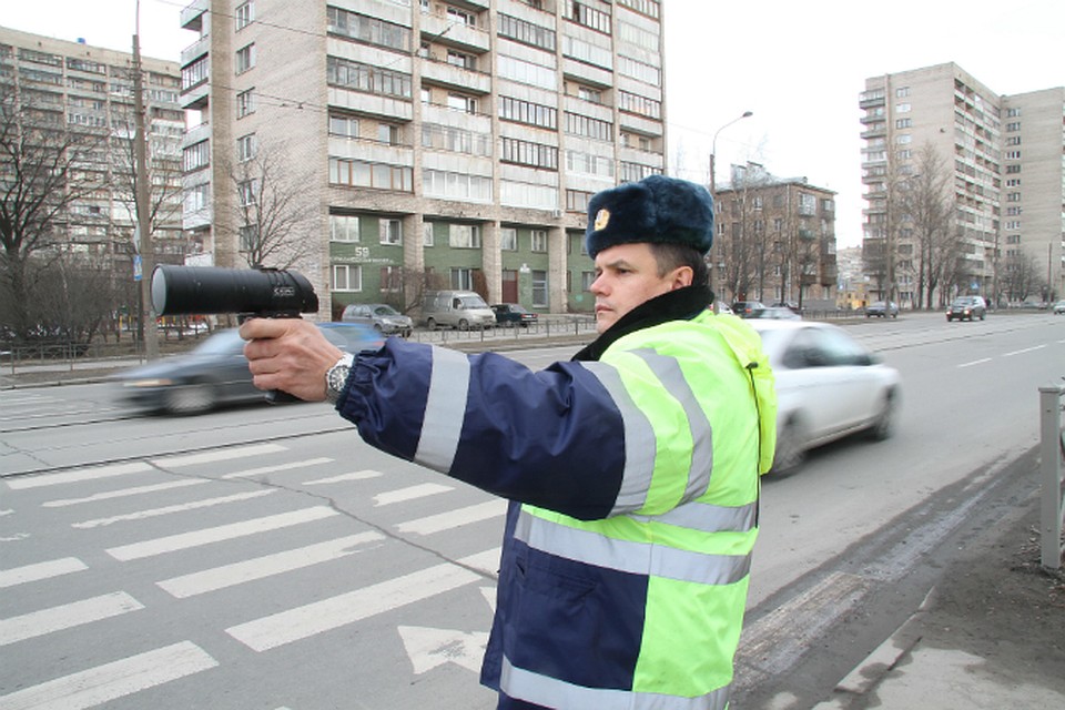 Приподнятые "зебры" избавят полицейских от работы.