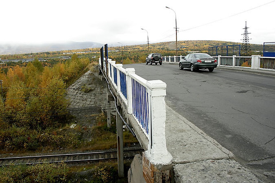 Многие северяне предпочитают покрыть расстояние от Мурманска до Питера, не делая ночевки по пути. Экономят на мотелях.