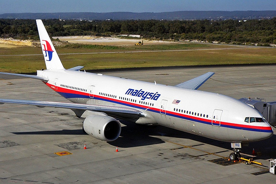 Пропавший Boeing, предположительно, рухнул в море