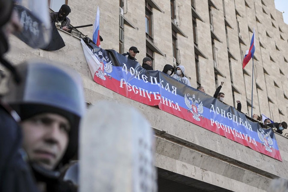 В воскресенье события Русской Весны на Юго-Востоке Украины перешли из протестной в революционную фазу