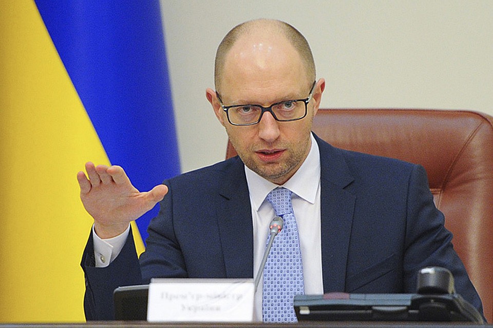 Яценюк на голубом глазу заявил, что происходящее сейчас на Украине Россия начала готовить еще с 2004 года