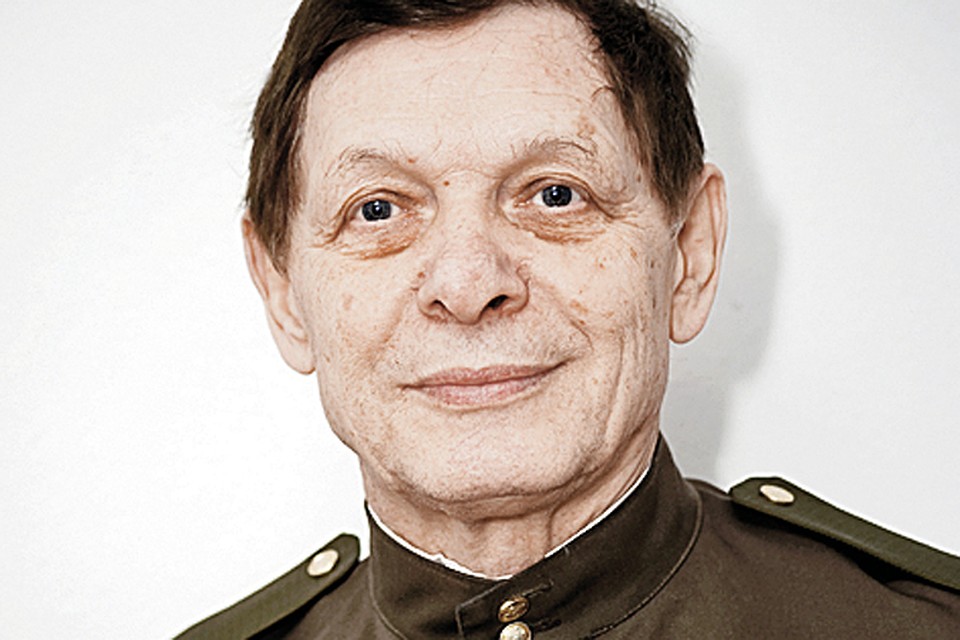 Эдуард Хиль, так проникновенно исполнивший «Балладу о солдате».