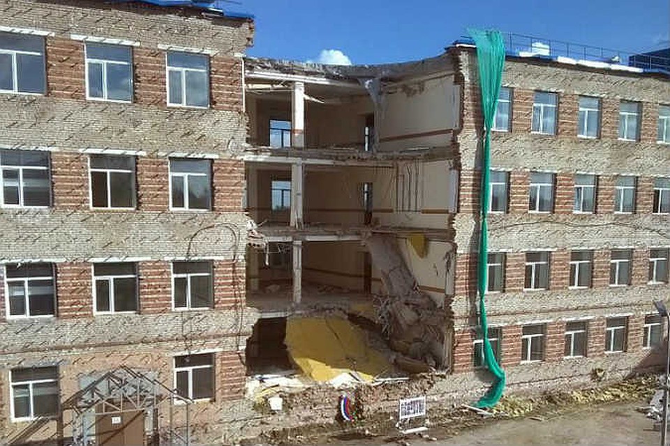 Одному из отцов погибшего в Омске десантника во время молебна стало плохо
