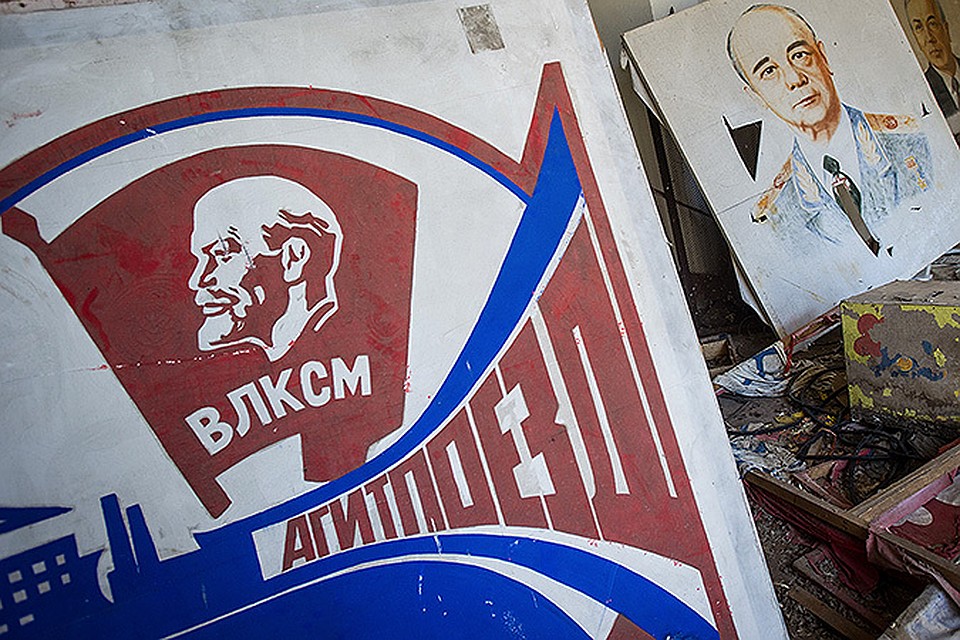 В день 97-летия ВЛКСМ вспоминаем анекдоты про комсомол